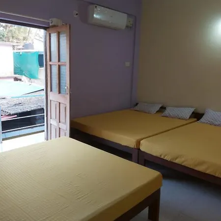 Calangute Pristine Hotel